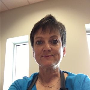 Meet your Posher, Beth anne